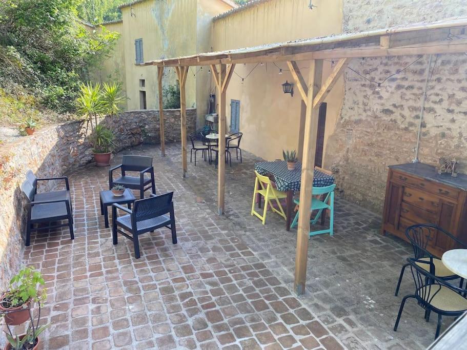 Casa Vacanze Fonte Del Menotre Foligno Exterior foto